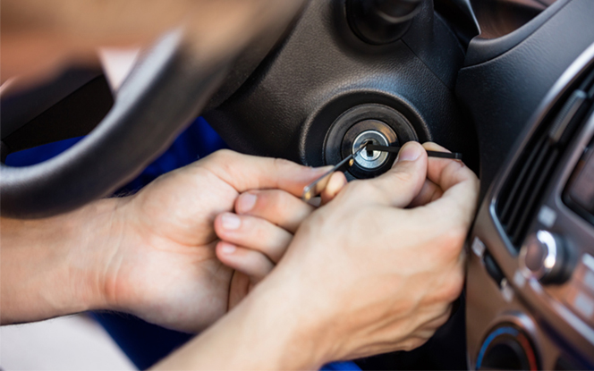 Automotive locksmith service in Cape Coral, FL